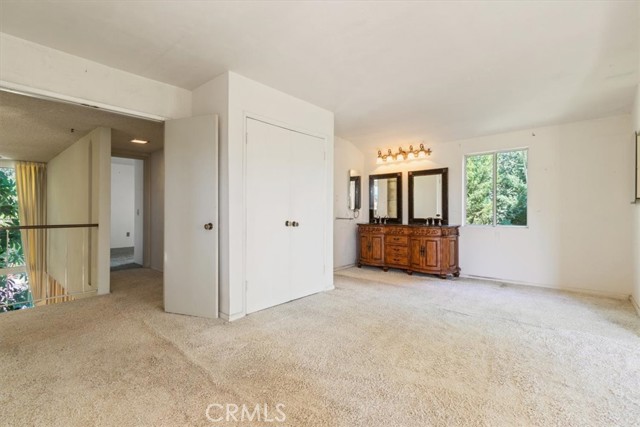 19259 Ludlow St., Porter Ranch CA: https://media.crmls.org/medias/f3be27fc-e0e3-42b6-8ab7-3e8ae964a218.jpg