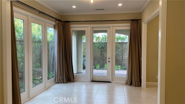 Detail Gallery Image 3 of 19 For 71 Honeyflower, Irvine,  CA 92620 - 5 Beds | 3/1 Baths