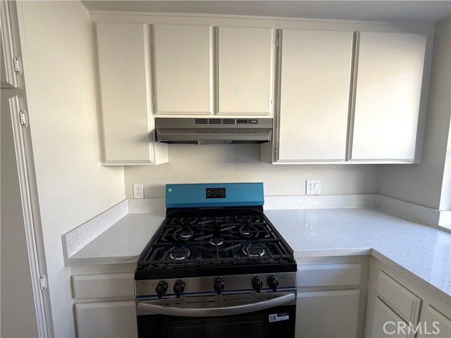 Detail Gallery Image 15 of 23 For 2421 Hawthorn, Escondido,  CA 92027 - 2 Beds | 2 Baths