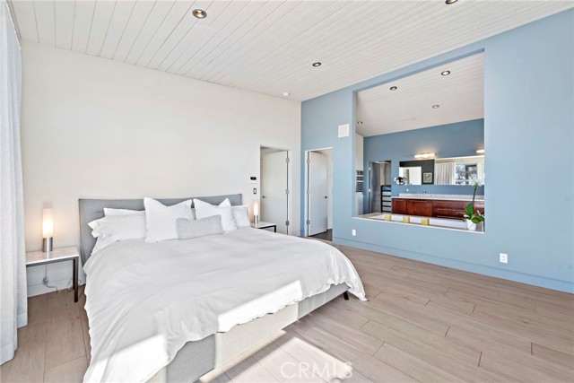 Detail Gallery Image 25 of 46 For 30692 Marilyn, Laguna Beach,  CA 92651 - 4 Beds | 3/1 Baths