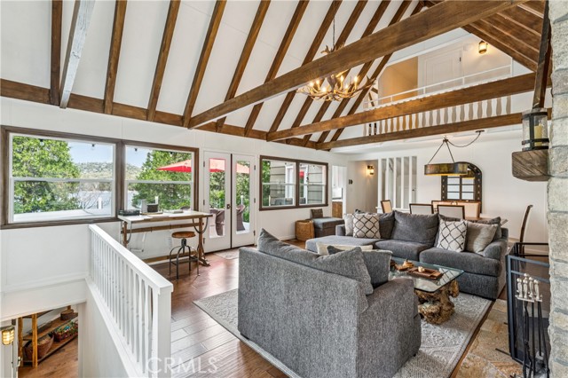 Detail Gallery Image 22 of 64 For 28898 Palisades, Lake Arrowhead,  CA 92352 - 4 Beds | 3 Baths