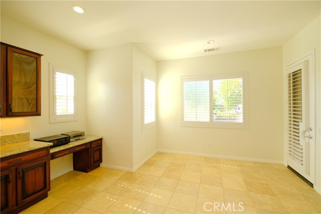 Detail Gallery Image 15 of 41 For 1791 Hannon, Cherry Valley,  CA 92223 - 4 Beds | 3/1 Baths