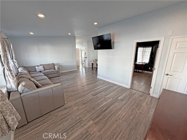 Detail Gallery Image 4 of 46 For 1205 Cypress #144,  San Dimas,  CA 91773 - 4 Beds | 2 Baths