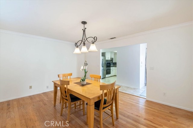 3616 Elm Avenue, Manhattan Beach, California 90266, 3 Bedrooms Bedrooms, ,2 BathroomsBathrooms,Residential,Sold,Elm,SB22239127