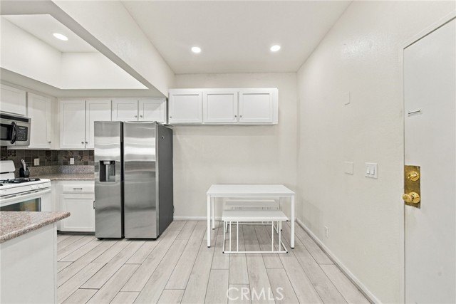 10943 Laurel Canyon Boulevard, B9 photo 9