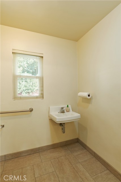 Detail Gallery Image 23 of 46 For 199 E Shasta Ave, Chico,  CA 95973 - 2 Beds | –/2 Baths