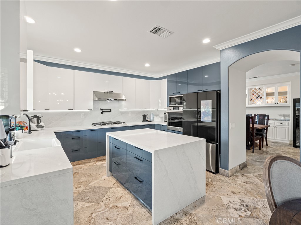 MLS #SR25253604 image #11