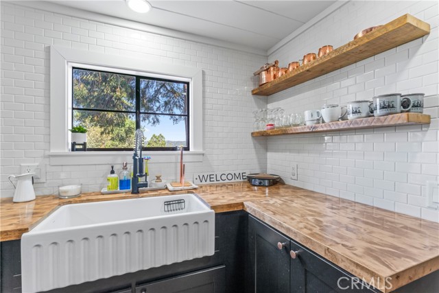 Detail Gallery Image 25 of 53 For 101 State Highway 173, Lake Arrowhead,  CA 92352 - 3 Beds | 3 Baths