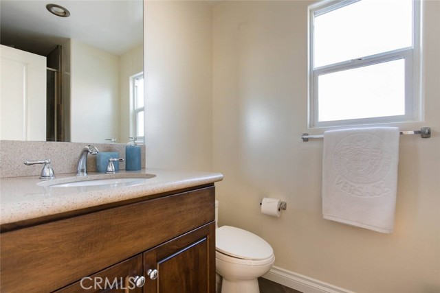 Detail Gallery Image 25 of 38 For 615 7th Street, Huntington Beach,  CA 92648 - 4 Beds | 4/1 Baths