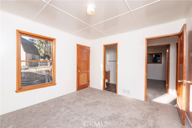 Detail Gallery Image 35 of 46 For 968 Ca-189, Twin Peaks,  CA 92391 - 3 Beds | 1/1 Baths