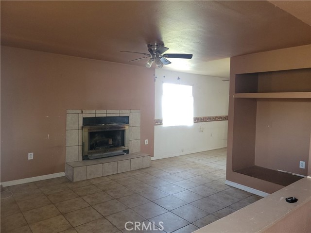 Detail Gallery Image 2 of 8 For 11845 Yates Ave, Adelanto,  CA 92301 - 3 Beds | 2 Baths