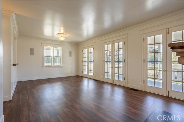 Detail Gallery Image 5 of 52 For 7310 State Highway 99w, Gerber,  CA 96035 - 5 Beds | 2 Baths