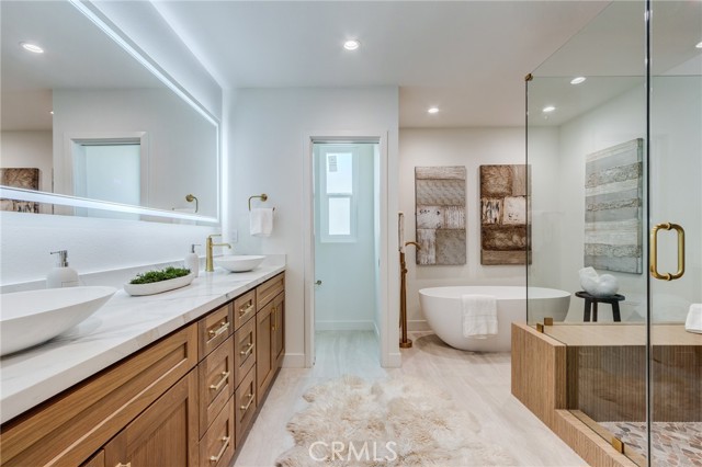 Detail Gallery Image 50 of 74 For 11919 Mayfield, Los Angeles,  CA 90049 - 3 Beds | 3 Baths