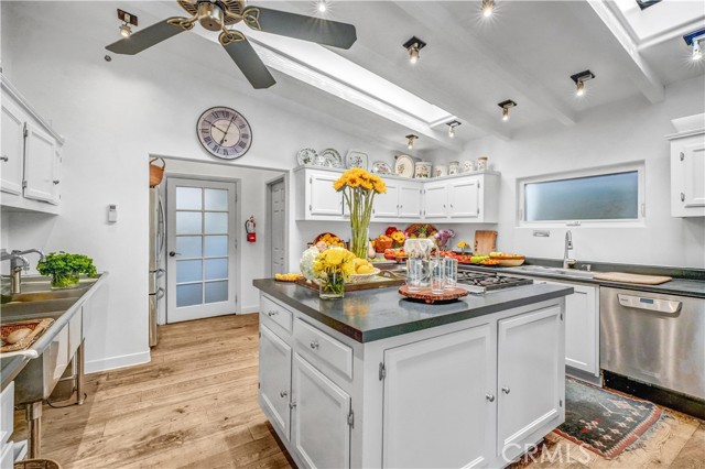 Image 5 of 29 For 21095 Raquel Road