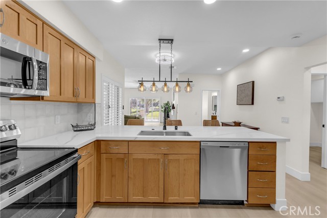 Detail Gallery Image 9 of 45 For 280 Vista Royale Cir, Palm Desert,  CA 92211 - 2 Beds | 2 Baths