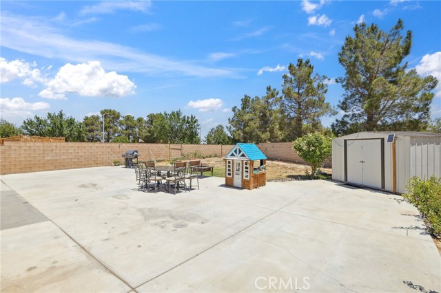 43150 Darby Street, Lancaster CA: https://media.crmls.org/medias/f3c4fbf4-a397-4caf-b2f4-31f35c05c879.jpg