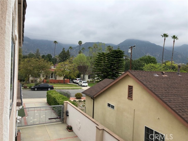 Detail Gallery Image 28 of 31 For 1958 Beverly Dr, Pasadena,  CA 91104 - 4 Beds | 4/1 Baths