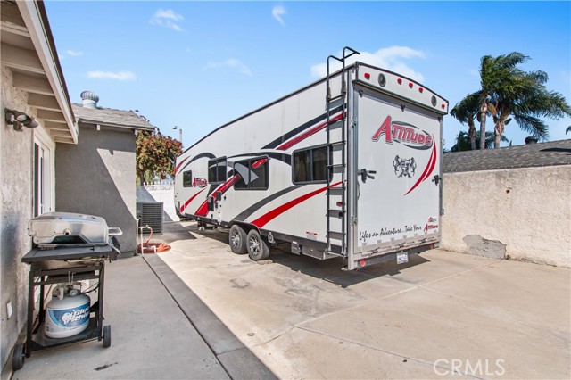 Detail Gallery Image 23 of 38 For 844 W Francis St, Corona,  CA 92882 - 4 Beds | 2 Baths