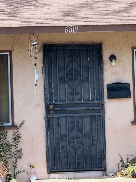 Detail Gallery Image 2 of 12 For 6815 Colmar Ave, Bell Gardens,  CA 90201 - – Beds | – Baths