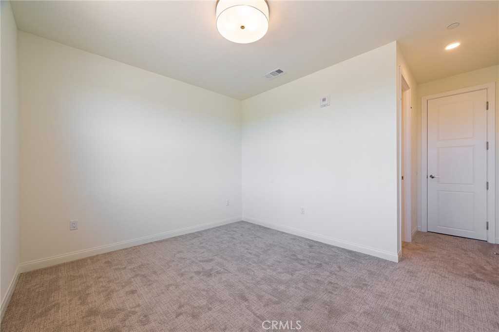 https://media.crmls.org/medias/f3c677a8-f865-4996-a6fe-bd514097634d.jpg?preset=X-Large
