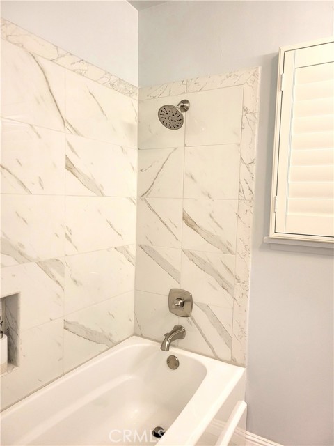 Detail Gallery Image 12 of 14 For 11807 Chanera Ave, Hawthorne,  CA 90250 - 3 Beds | 2 Baths