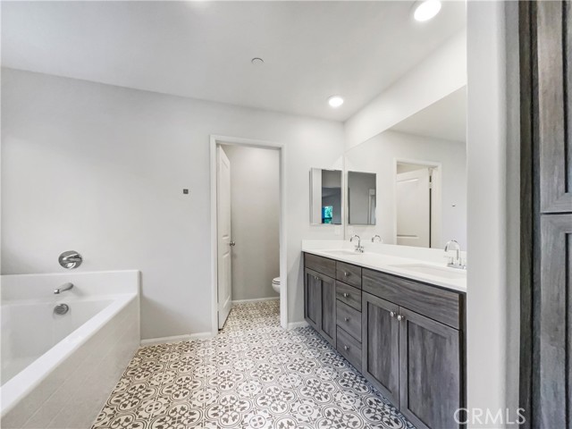 Detail Gallery Image 18 of 24 For 2028 Juniper Ln, Colton,  CA 92324 - 3 Beds | 2/1 Baths