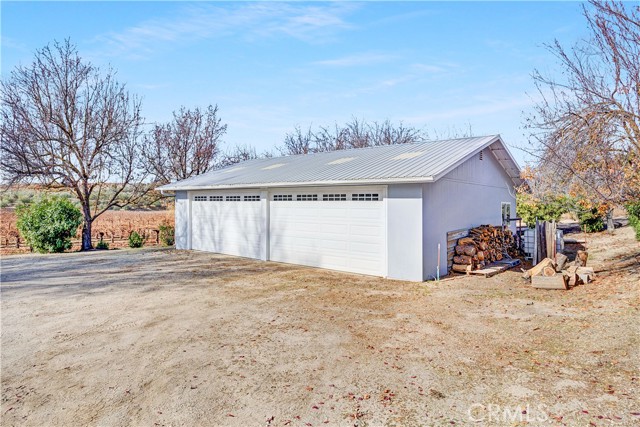 4540 E Highway 41, Paso Robles, California 93446, 7 Bedrooms Bedrooms, ,3 BathroomsBathrooms,Residential,For Sale,4540 E Highway 41,CRPI23231104