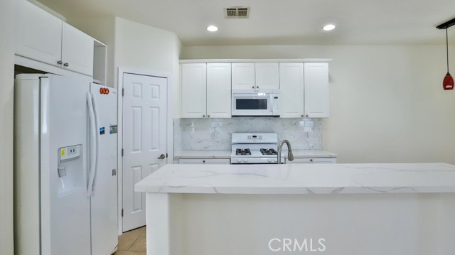 Image 18 of 53 For 48180 Chandler Court