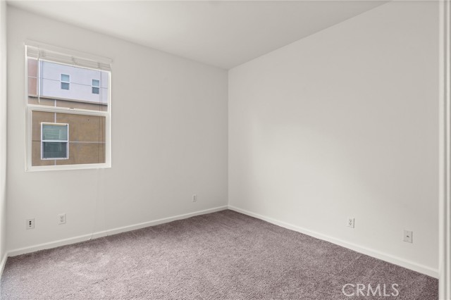 Detail Gallery Image 15 of 27 For 408 E Jeanette, Santa Ana,  CA 92705 - 4 Beds | 2/1 Baths