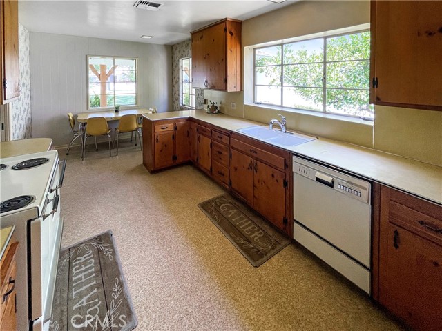 Detail Gallery Image 18 of 40 For 6224 Orion Ave, Van Nuys,  CA 91411 - 3 Beds | 2 Baths