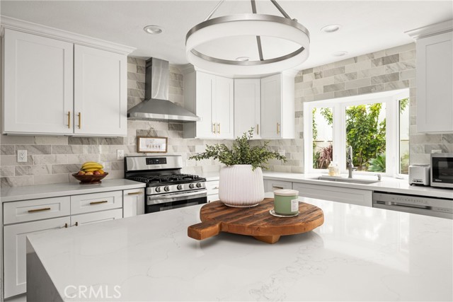 Detail Gallery Image 31 of 75 For 342 S Silverbrook Dr., Anaheim Hills,  CA 92807 - 5 Beds | 4 Baths