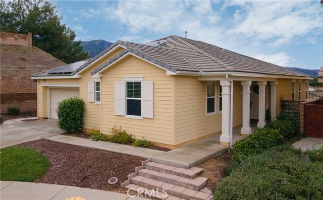10894 Clover, Corona CA: https://media.crmls.org/medias/f3c9822c-b7c9-48b8-b709-bcf0f934c87c.jpg