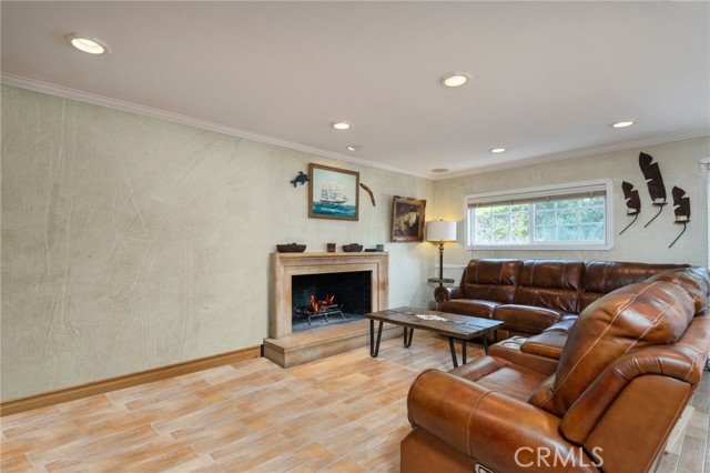 1700 Stanford Avenue, Redondo Beach CA: https://media.crmls.org/medias/f3c9c5ab-11a5-4918-be94-21d76345b05c.jpg