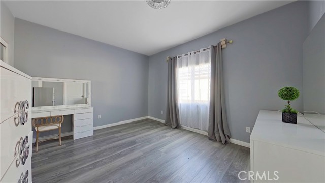 Detail Gallery Image 36 of 45 For 6937 Kian Ct, Van Nuys,  CA 91406 - 4 Beds | 3 Baths