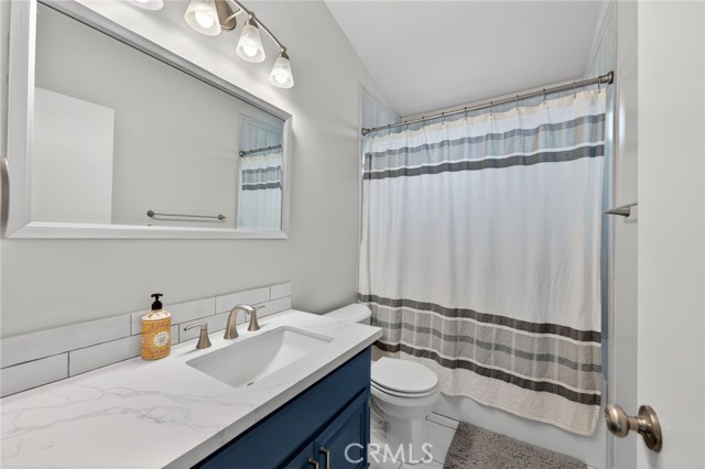 Image 32 of 68 For 22425 Shore View Court