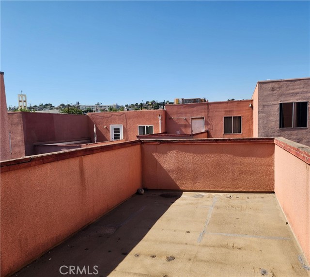 411 N Brannick, Los Angeles CA: https://media.crmls.org/medias/f3ca72d1-be3b-4e27-9982-b756876b2ac0.jpg