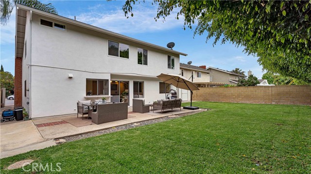 15061 Glass Circle, Irvine CA: https://media.crmls.org/medias/f3cb3f5f-a253-4b8a-8650-b389fef3292e.jpg