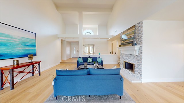 Detail Gallery Image 13 of 56 For 370 Cherry Hills Ct, Thousand Oaks,  CA 91320 - 3 Beds | 3/1 Baths