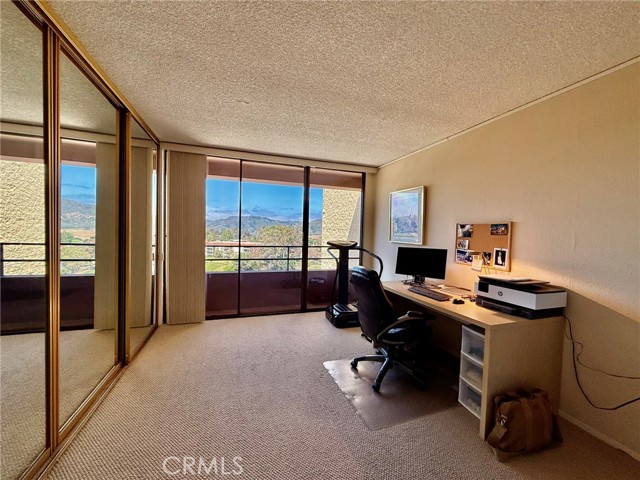24055 Paseo Del Lago, Laguna Woods CA: https://media.crmls.org/medias/f3cd4239-18d4-4b30-9978-f222ed8ea56c.jpg