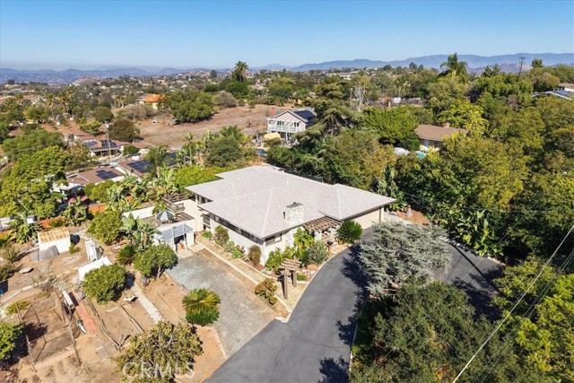 Detail Gallery Image 6 of 51 For 2995 Blackwell, Vista,  CA 92084 - 3 Beds | 2 Baths