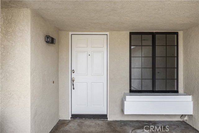 1348 Sandia Street, Corona CA: https://media.crmls.org/medias/f3cfea16-c185-4cce-ac85-449e01208da6.jpg