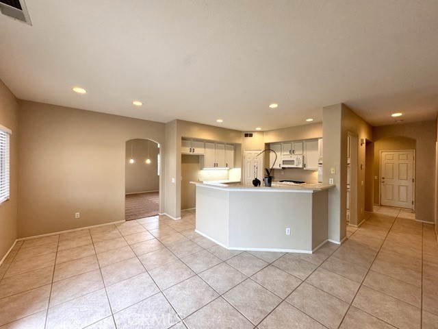 Detail Gallery Image 11 of 60 For 33253 Morning View Dr., Temecula,  CA 92592 - 7 Beds | 3/1 Baths