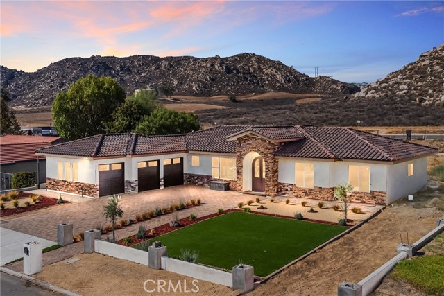 28200 WAR ADMIRAL ST, Moreno Valley CA: https://media.crmls.org/medias/f3d2077d-15e7-4268-8c89-49af9161e967.jpg