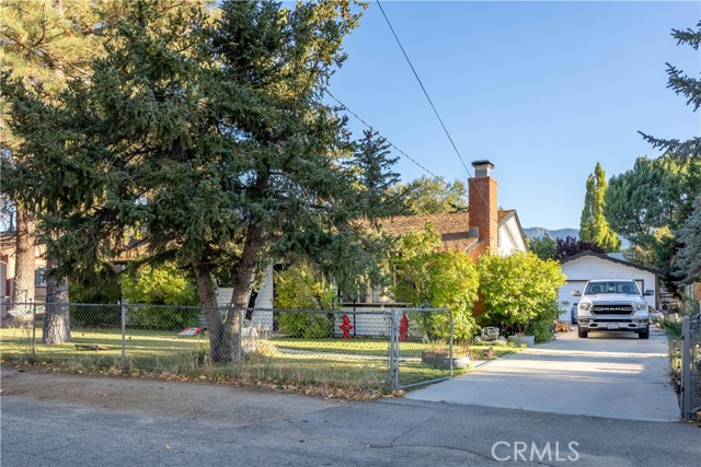 Detail Gallery Image 21 of 26 For 332 Grenfall Ln, Big Bear City,  CA 92314 - 3 Beds | 2 Baths