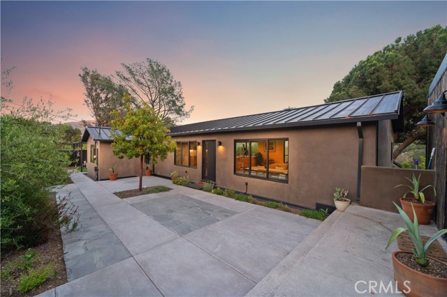 19778 Grand View Drive, Topanga CA: https://media.crmls.org/medias/f3d2c5ce-1456-4fff-9b10-3df44b6c2602.jpg