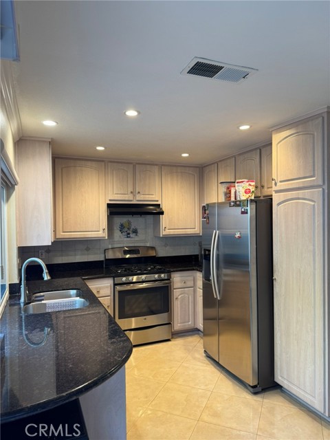 Detail Gallery Image 13 of 20 For 2283 Shady Hills, Diamond Bar,  CA 91765 - 3 Beds | 1/1 Baths