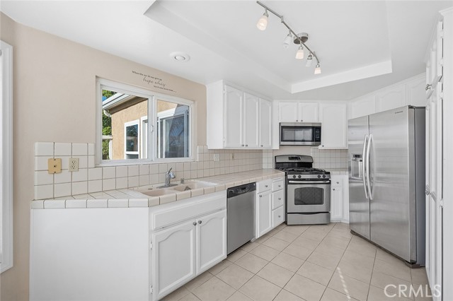 Detail Gallery Image 9 of 26 For 22845 Orchid Creek, Lake Forest,  CA 92630 - 2 Beds | 2 Baths