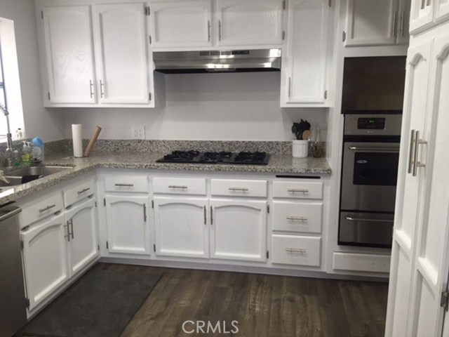 Remodeled kitchen, new granite, new appliances