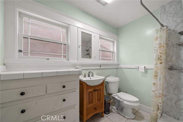 Detail Gallery Image 11 of 23 For 310 North Pacific Coast Highway, Redondo Beach,  CA 90277 - 2 Beds | 1 Baths