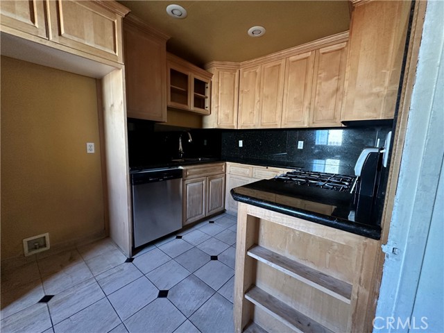 Detail Gallery Image 3 of 34 For 13424 S Budlong Ave, Gardena,  CA 90247 - 3 Beds | 1 Baths